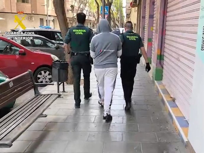 Imagen de uno de los detenidos en el marco de la operación