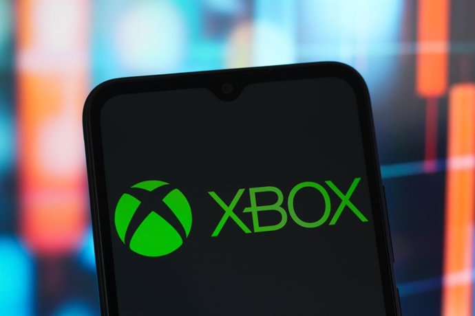 10 de maio de 2025, Canadá: Nesta ilustração fotográfica, o logotipo do Xbox aparece exibido na tela de um smartphone.