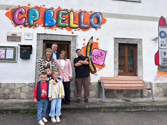 Gimena Llamedo, en el centro