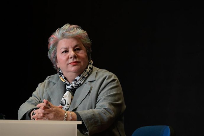 Archivo - Dolores Vázquez durante el acto de entrega del XVII Premio Úrsula Meléndez de Texeda, en el Liceo de Betanzos, a 23 de marzo de 2025, en Betanzos, A Coruña, Galicia (España). 