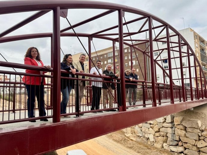 Primera fase de la reconstrucción en Chiva