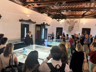 El Museo Arqueológico de Baza acoge el Congreso Metodológico Didáctico, organizado por la Asociación de Profesores Hespérides Andalucía y el Centro del Profesorado bajo el lema "Didáctica de la Geografía e Historia a través del paisaje: el Geoparque"