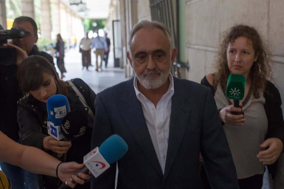 Archivo - El exdirector de la extinta Fundación Andaluza Fondo de Formación y Empleo (Faffe), Fernando Villén. En una imagen de archivo en la Audiencia Provincial.
