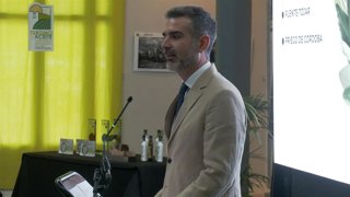 Fernández-Pacheco, durante su intervención en la entrega de los XXIX Premios a los Mejores AOVE de la DOP Priego de Córdoba.