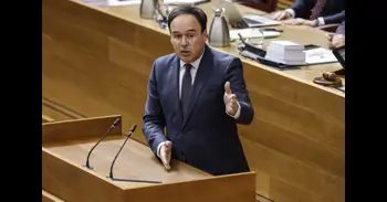 Els sindicats d'Educació demanen reunir-se amb Llorca per a "activar una negociació real"