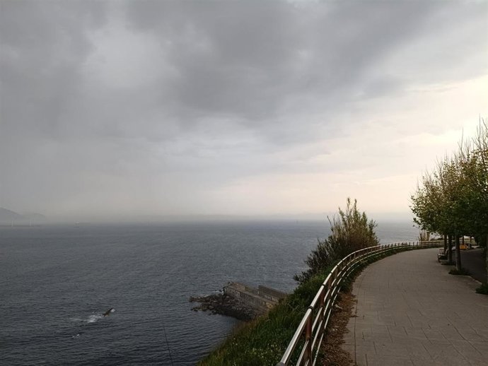 Cielos muy nubosos en Bizkaia