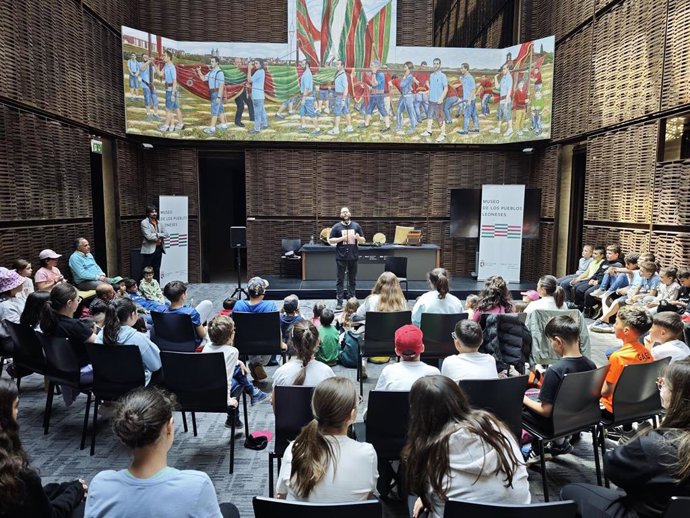 El Museo de los Pueblos Leoneses acercó la cultura autóctona a 3.115 alumnos procedentes de 70 centros escolares durante 2025.