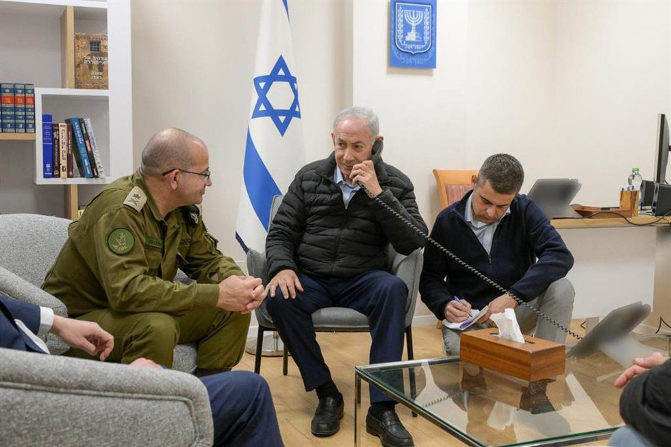 Archivo - En el centro de la imagen, el primer ministro de Israel, Benjamin Netanyahu