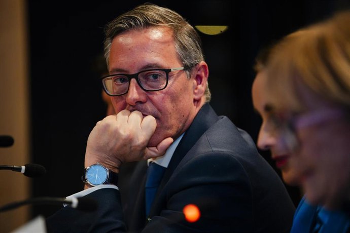 Archivo - El secretario general del PP de Madrid, Alfonso Serrano, durante un coloquio organizado por la Comisión de Debates del Club Siglo XXI, a 23 de febrero de 2026, en Madrid (España).