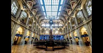 L'Ibex 35 cau un 4,29% en la seua segona pitjor setmana des de l'inici de la guerra amb Iran