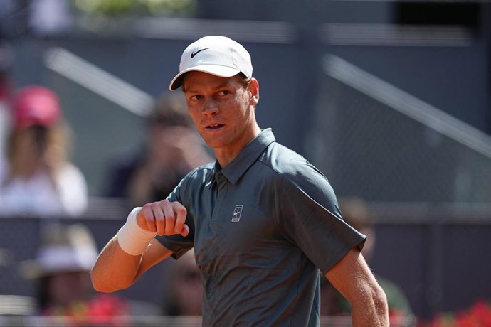 El tenista italiano Jannik Sinner durante su debut en el Mutua Madrid Open.