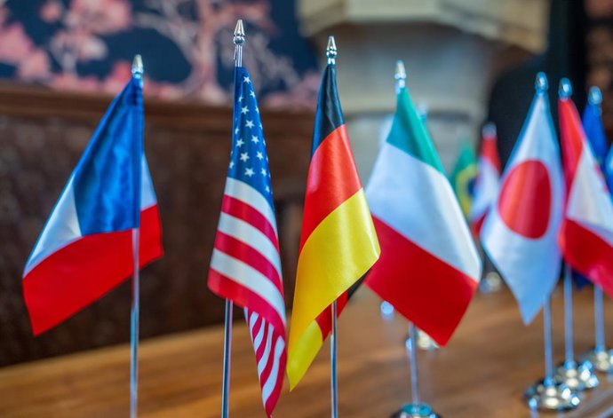 Banderes dels països del G7