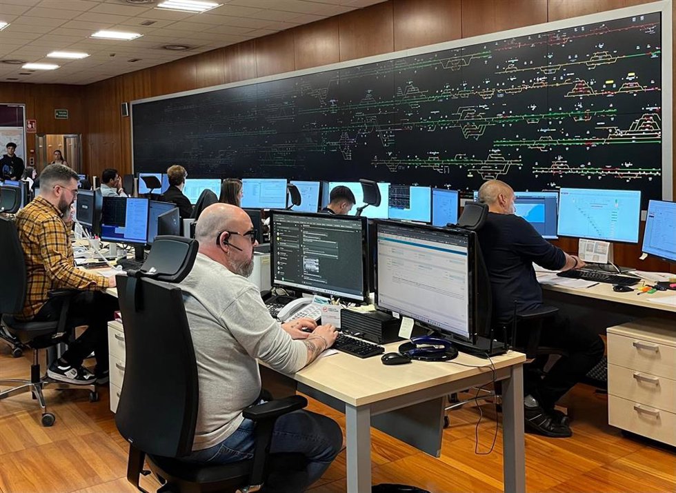 Centro de gestión de Rodalies de Catalunya, en la estación de El Clot en Barcelona