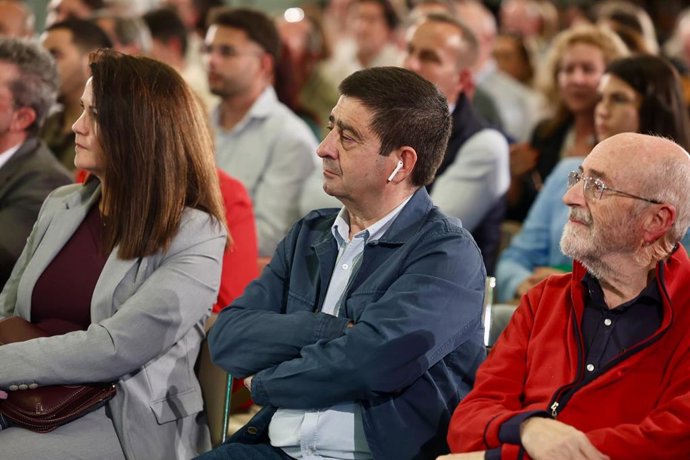 El presidente de la Diputación de Jaén, Francisco Reyes durante el Comité Director del PSOE-A. A 10 de abril de 2026 en Cádiz, Andalucía (España). 