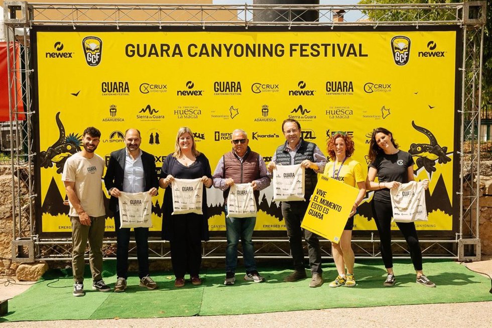 Acto de inauguración del Guara Canyoning Festival 2026 en la localidad de Adahuesca, en la comarca del Somontano de Barbastro (Huesca).