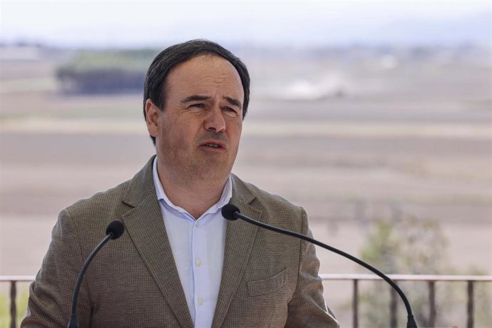 Imagen del 'president' de la Generalitat, Juanfran Pérez Llorca, en Sueca.
