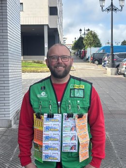El repartidor de la ONCE Efrén Rodríguez, en Oviedo