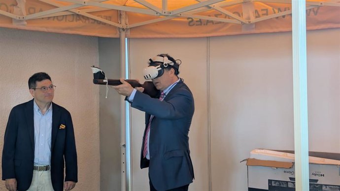 El director general de Medio Natural, Caza y Pesca, Alfonso Calvo, ha inaugurado la Feria.