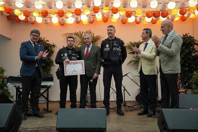 El alcalde de Sevilla, José Luis Sanz, en la Caseta Municipal durante la Feria 2026.