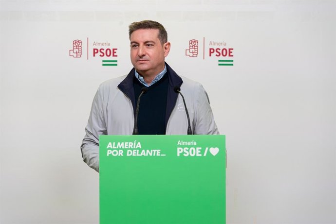 El secretario de Organización del PSOE de Almería y cabeza de lista al Parlamento andaluz, José Nicolás Ayala.