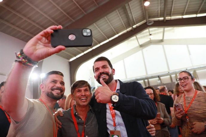 El secretario general del Psoe de extremadura, Álvaro Sánchez Cotrina, en el Congreso Extraordinario del PSeo Extremadura