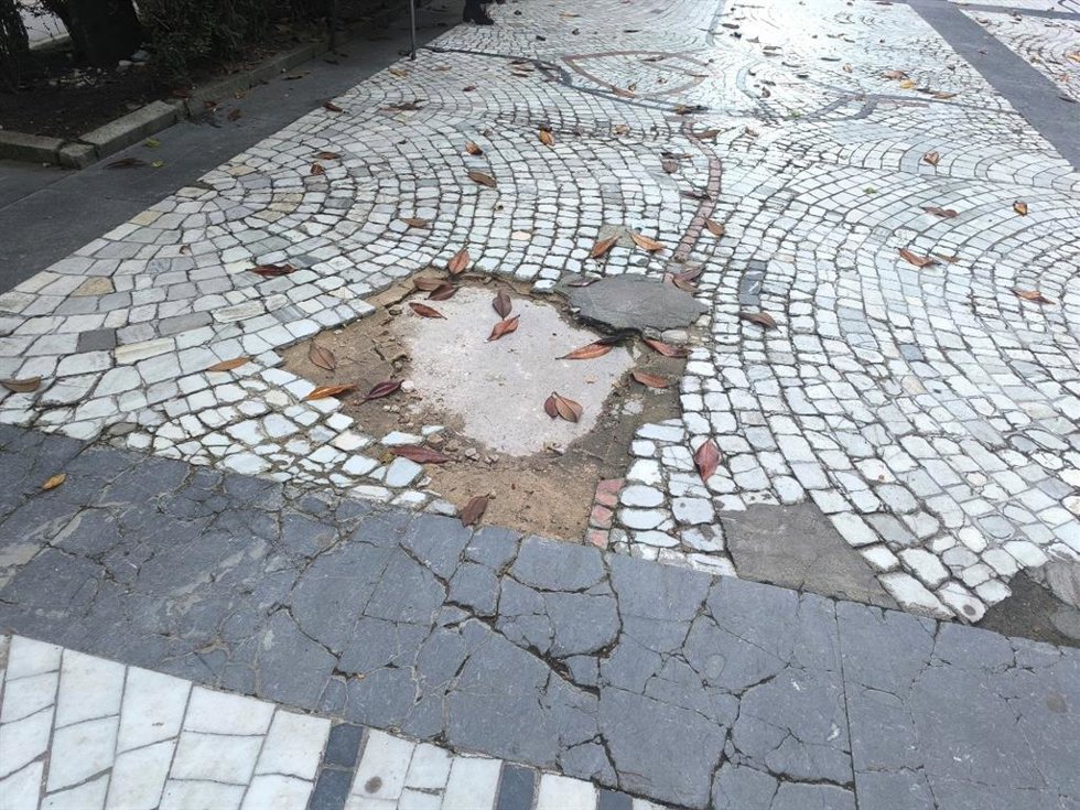 Socavón del Paseo de los Álamos en Oviedo