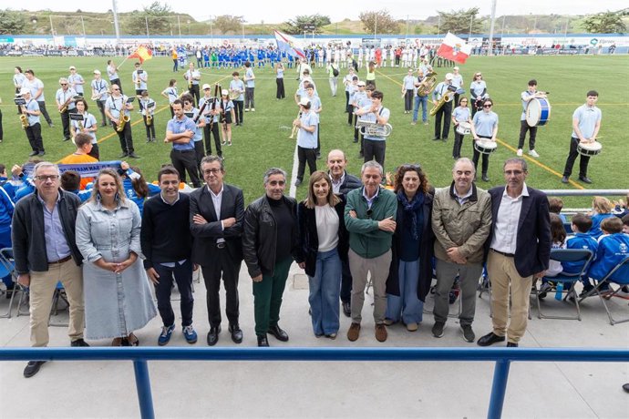 Partido benéfico de los veteranos de la S.D. San Martín de la Arena y el Real Madrid Leyendas a beneficio de Cohorte Cantabria