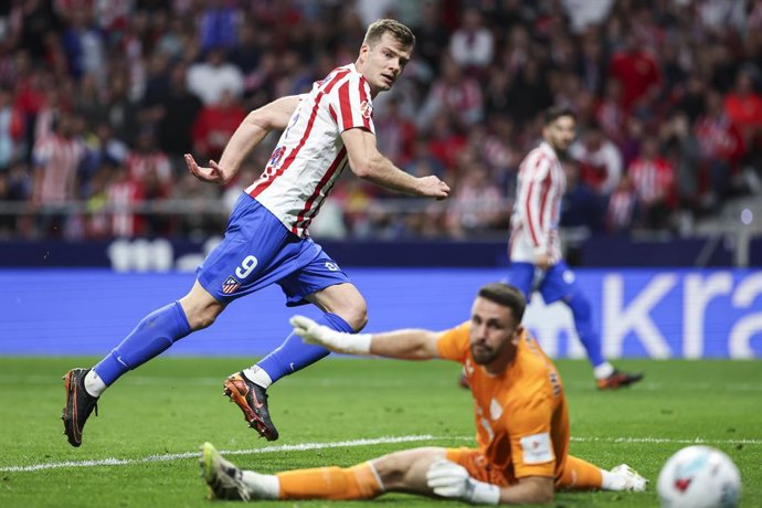 Alexander Sorloth of Atletico de Madrid scoring goal during the Spanish League, LaLiga EA Sports, football match played between Atletico de Madrid and Athletic Club de Bilbao at Riyadh Air Metropolitano stadium on April 25, 2026, in Madrid, Spain.