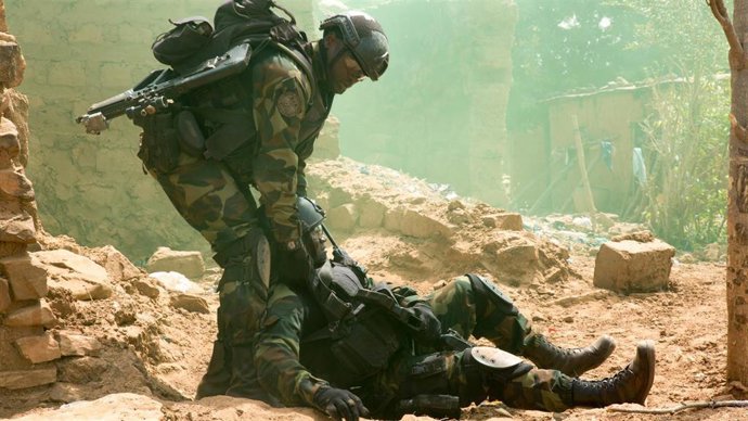 Archivo - Soldados de Camerún, Níger y Burkina Faso participan en un entrenamiento de combate simulado en un pueblo hostil junto con soldados de Burkina Faso y Níger durante el ejercicio 