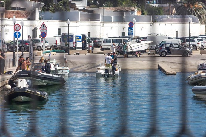 Archivo - Una rampa en el puerto interior de Ciutadella.