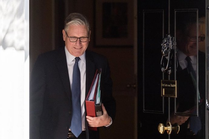 April 22, 2026, London, England, United Kingdom: British Prime Minister Sir KEIR STARMER departs 10 Downing Street for the House of Commons to attend the Prime Minister's Questions