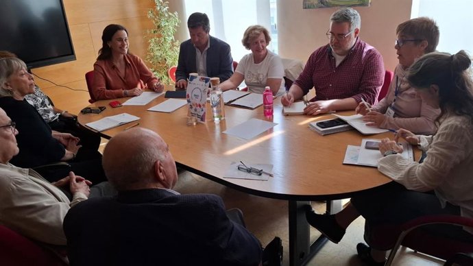 Reunión entre el Consistorio onubense y Distrito 5.