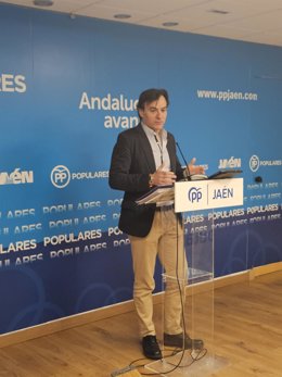 Archivo - Jaén.- El PP señala que el presupuesto para 2026 "reduce el gasto" para conservación de vías e instalaciones deportivas