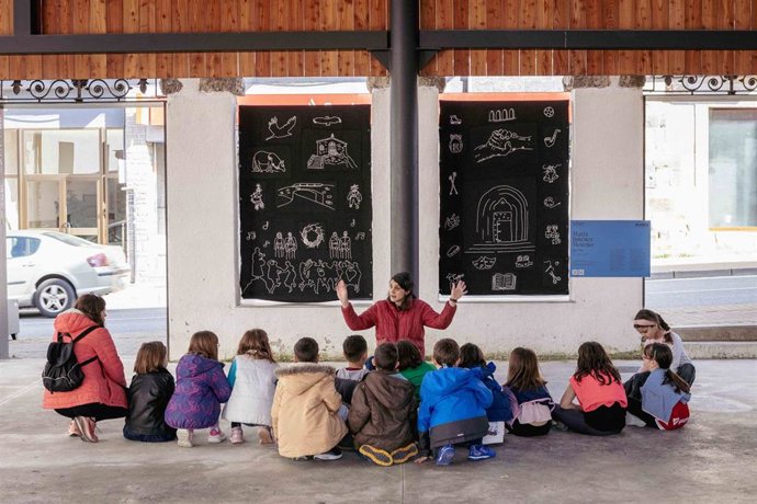 Archivo - Una de las actividades organizadas en el marco del programa Fluxu.