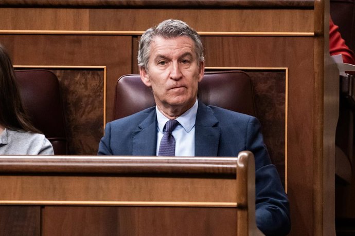 Archivo - El presidente del PP, Alberto Núñez Feijóo, durante una sesión plenaria, en el Congreso de los Diputados, a 26 de marzo de 2026, en Madrid (España). El Congreso celebra hoy un pleno extra para acoger el debate de convalidación del decreto ley co