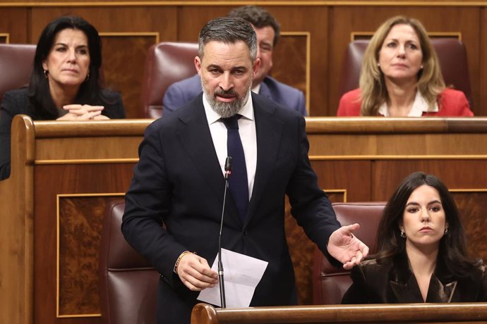Archivo - El presidente de Vox, Santiago Abascal, en una sesión de control al Gobierno , en el Congreso de los Diputados, a 11 de febrero de 2026, en Madrid (España). El pleno acoge el primer cara a cara del año entre el líder de la oposición y el preside