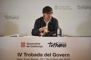El president de la Generalitat de Catalunya, Salvador Illa, vas agafar a la IV Jornada de Treball del Govern, a Sant Fruitós de Bages, a 25 d'abril de 2026, a Barcelona, Catalunya (Espanya). 