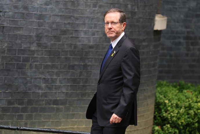 Archivo - Arquivo - 10 de setembro de 2025, Londres, Reino Unido: O presidente israelense Isaac Herzog chega à Downing Street.