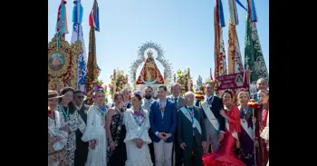 Moreno valora la Romería de la Virgen de la Cabeza de Andújar como un reflejo de la "singularidad cultural" de Andalucía