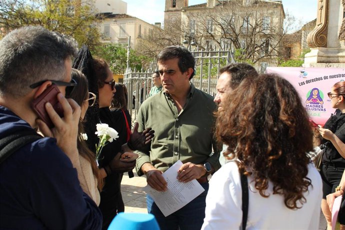 El número uno de Vox por Málaga a las elecciones andaluzas, Antonio Sevilla, en la manifestación.