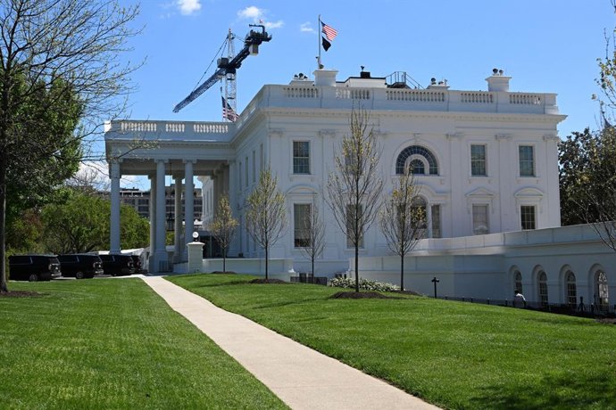 5 de abril de 2026, Washington, D.C., EUA: 6/4/26 – Casa Branca, Washington, D.C. O presidente Donald Trump realiza uma coletiva de imprensa com jornalistas na Sala de Imprensa Brady para falar sobre a situação da guerra no Irã e outros assuntos. Enquanto