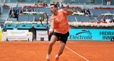 Tenis