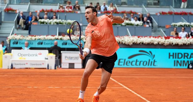 Tenis