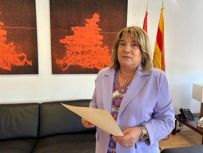 Archivo - La consejera de Educación, Cultura y Deportes del Gobierno de Aragón en funciones, Tomasa Hernández.
