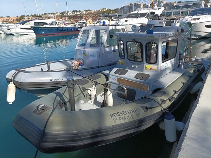 Archivo - Barca de vigilancia de reservas marinas de Baleares