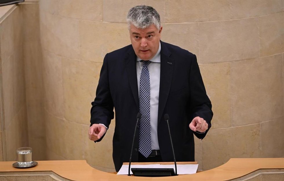 El consejero de Economía de Cantabria, Luis Ángel Agüeros