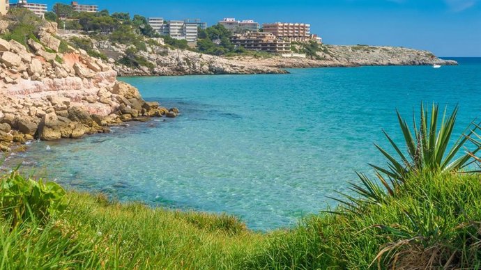 Archivo - Salou es uno de los destinos más demandados del puente del 1 de mayo