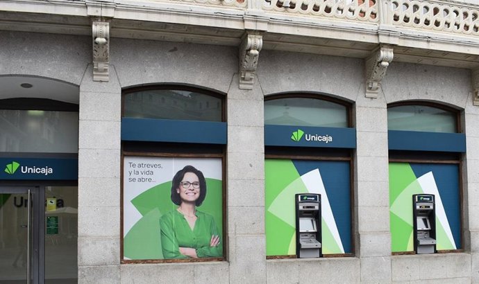 Unicaja facilita a sus clientes financiación para el pago de la Renta y el anticipo de la devolución.