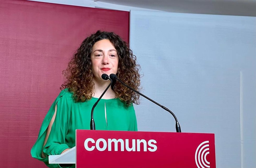 La portavoz de los Comuns y diputada en el Congreso, Aina Vidal, en una rueda de prensa este lunes