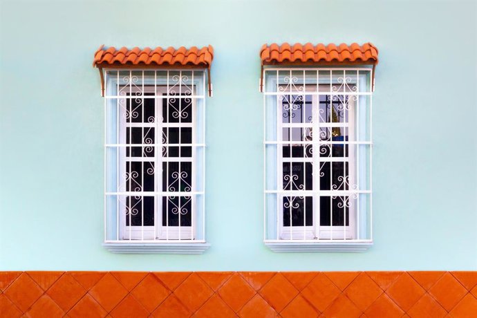 ¿Por Qué Algunas Ventanas Tienen Rejas Abombadas? Para Qué Sirven Realmente
